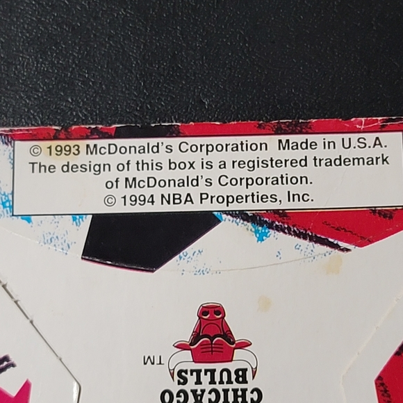 Vintage 1992 USA Basketball Dream Team book. - Picture 3 of 7